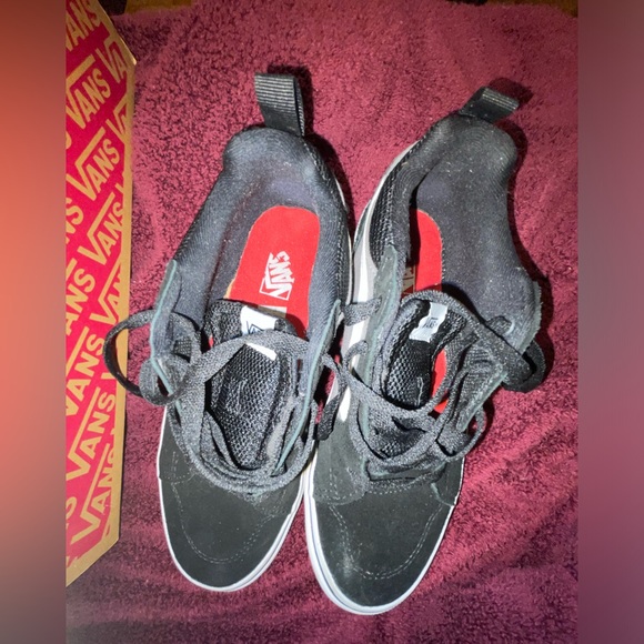 Kids Vans - Picture 4 of 5